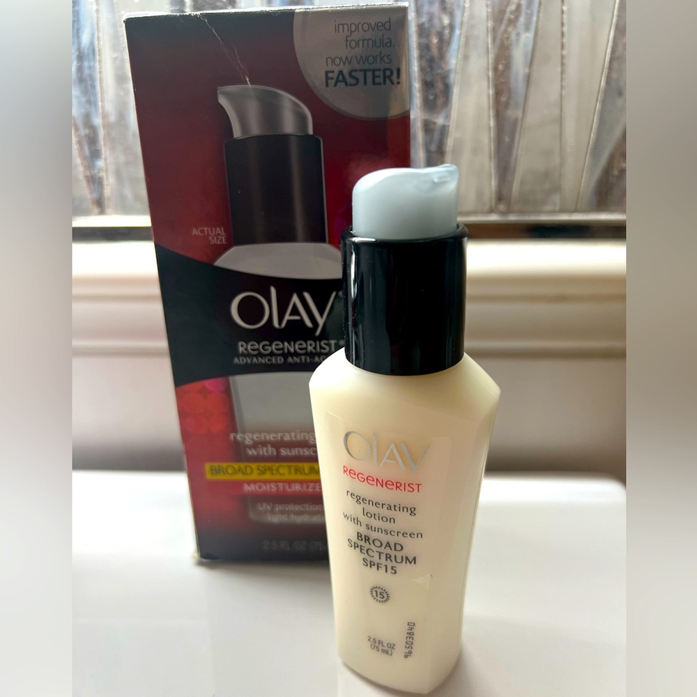 Olay Regenerist Moisturizer Broad Spectrum SPF 15 - 2.5 fl oz / 75 ml